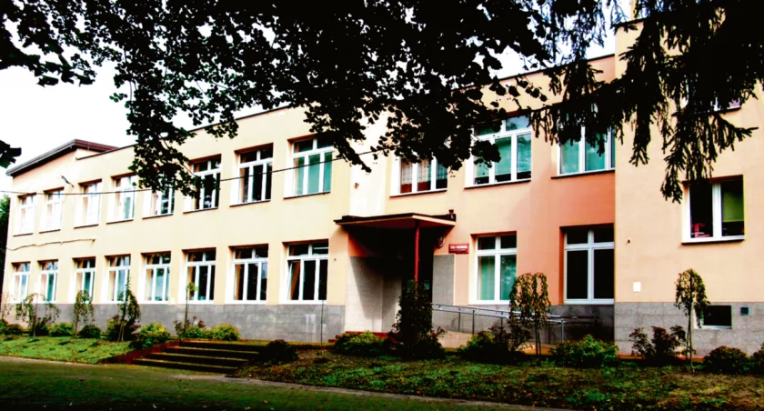 Rodzice żądają ponownego konkursu - zamieszanie wokół dyrekcji SP Polesie