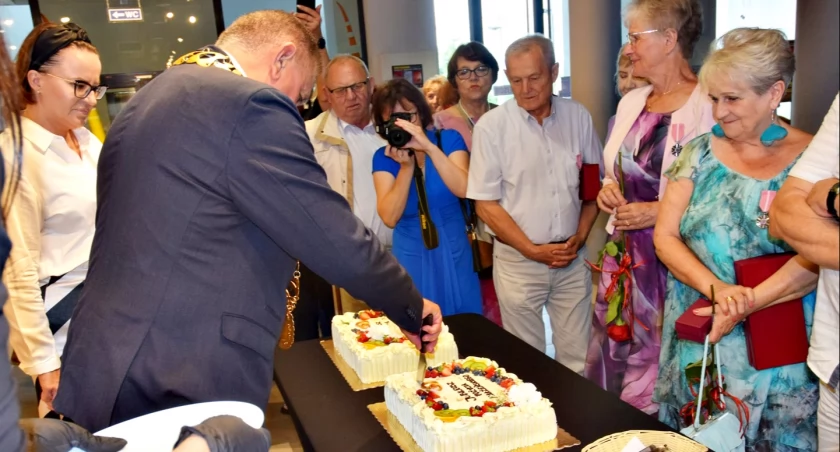 Małżeńskie jubileusze 40 par z Płońska