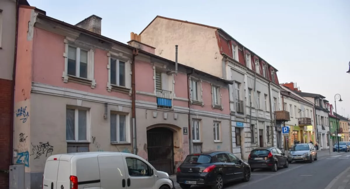 Kasa na dwie kamienice