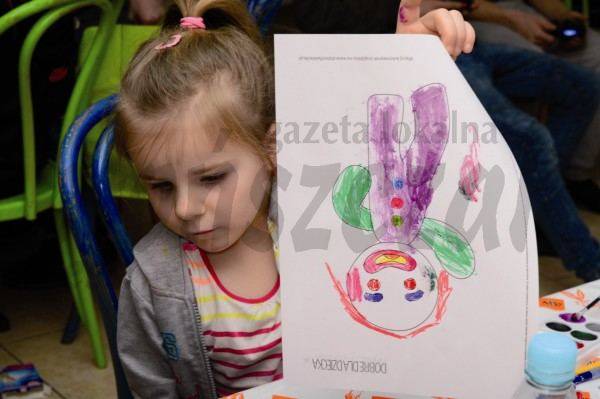 Miła wizyta w domu dziecka