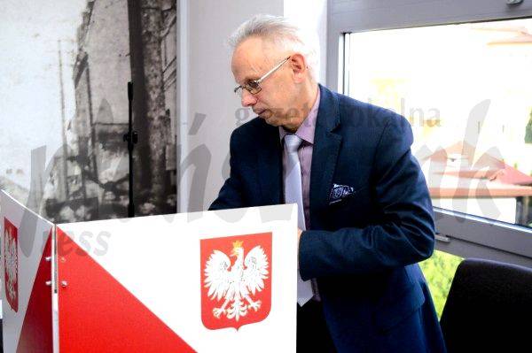 Głosowanie w płońskiej radzie seniorów