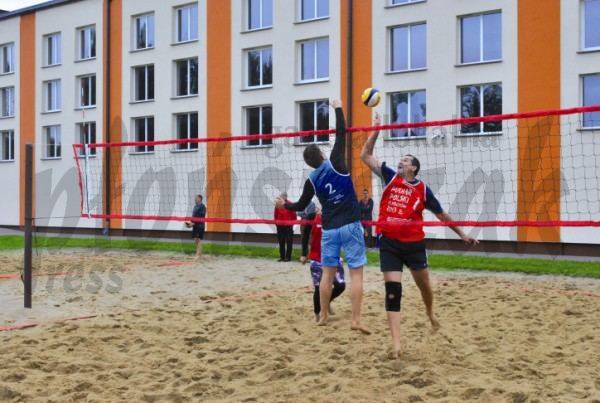 Turniej siatkówki plażowej o puchar burmistrza Płońska