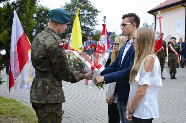 Niedzielne uroczystości w 97 rocznicę i święcenie świetlicy