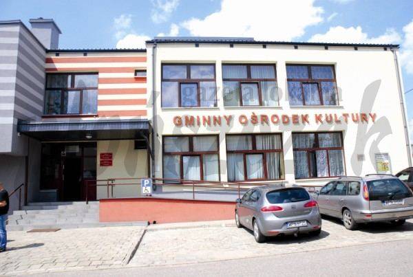 Biblioteka z ośrodkiem kultury