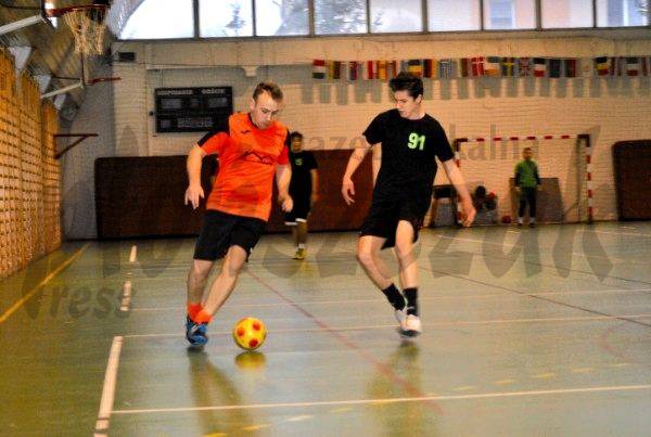 Halowa liga piłki nożnej w Nowym Mieście