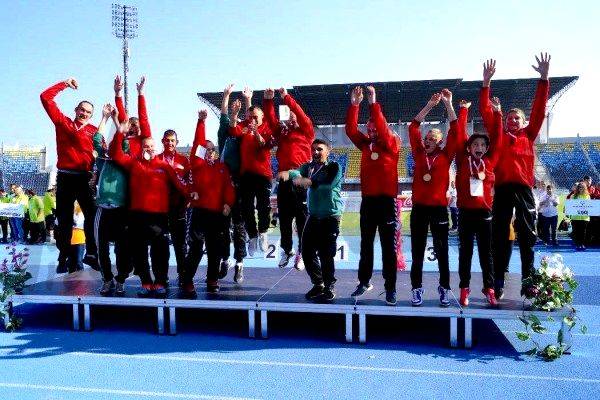 Złoto piłkarzy płońskiego Olimpijczyka