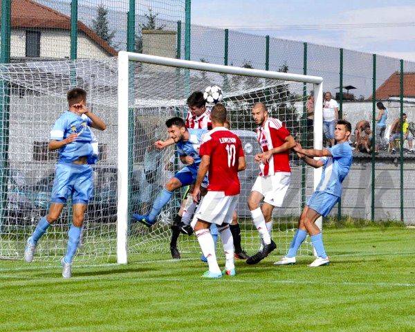 Trwa zwycięska passa Sony, A-klasowe derby dla Gladiatora