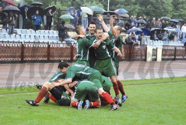 Tęcza w samej końcówce odczarowuje płoński stadion