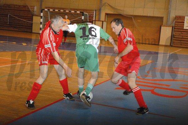 Płońska liga halowej piłki nożnej (rocznik 1978 i starsi)