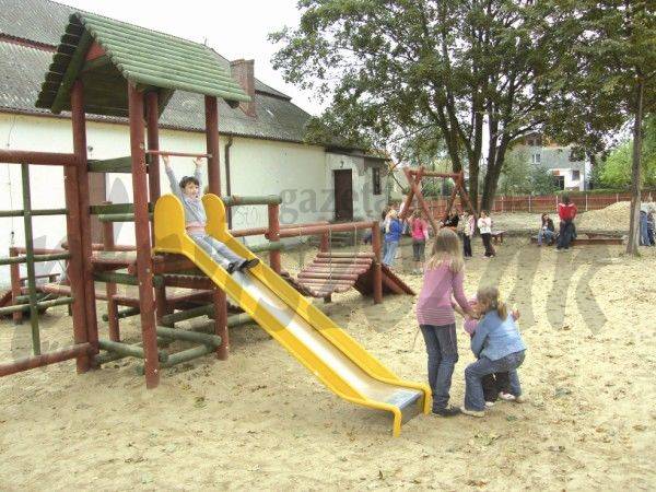 Plac zabaw ma być większy