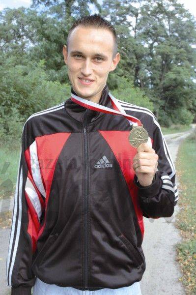 Brązowy medal na młodzieżowych mistrzostwach Polski w LA