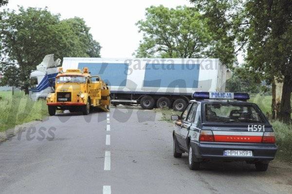 Ciężarówka na drodze