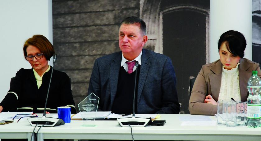 Na sesji o sytuacji mieszkaniowej w Płońsku