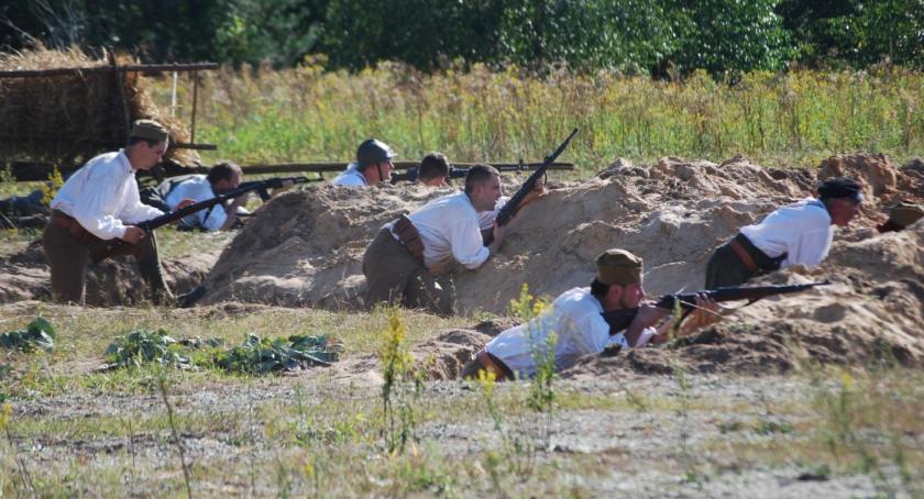 Dobry pomysł - rekonstrucja okopów
