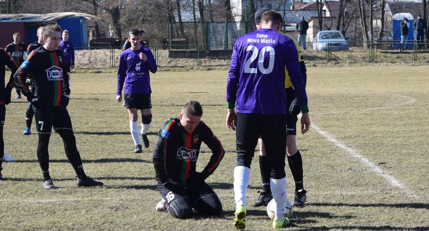 Mecz Sona - Wkra Żuromin - poprzeczka