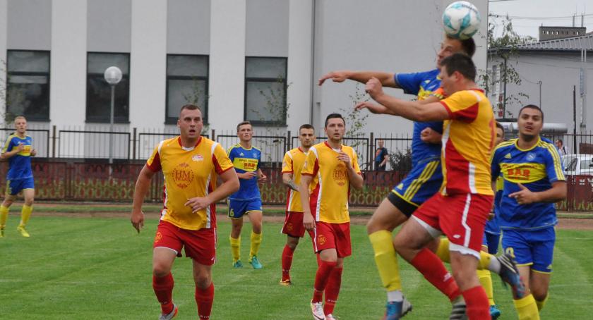 Marsz do okręgówki zaczął się w Szreńsku?! PAF gromi 8:0