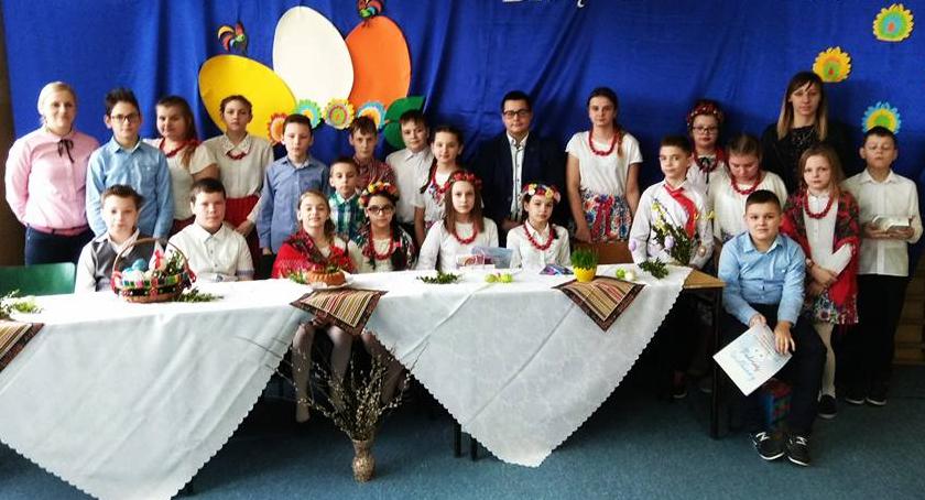 O staropolskich zwyczajach w Stróżewie