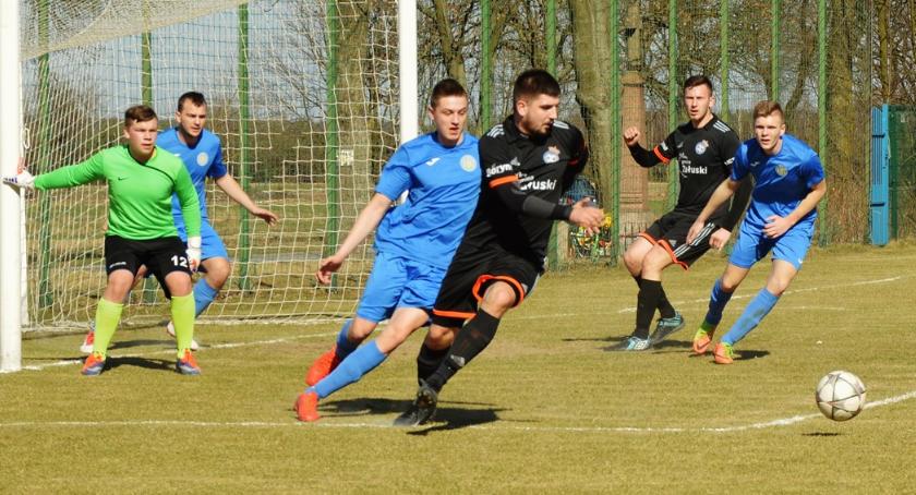 Sobota z A-klasą: derby dla Korony, PAF wygrywa z liderem