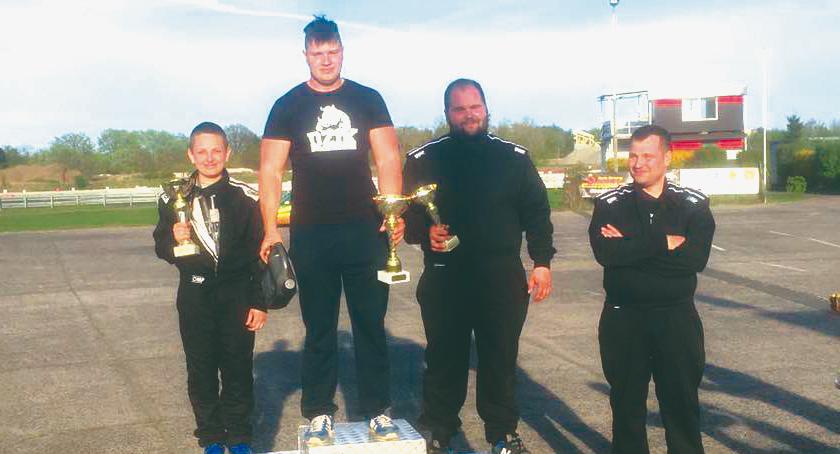 Dwaj płońszczanie na driftowym podium