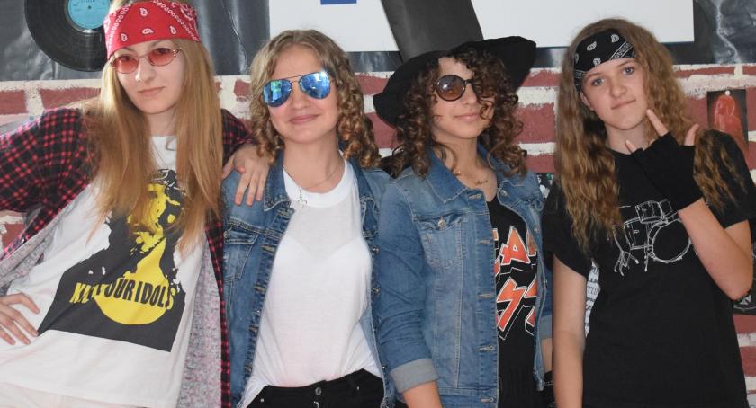 Rockowe gwiazdy i czerwony dywan w Jońcu