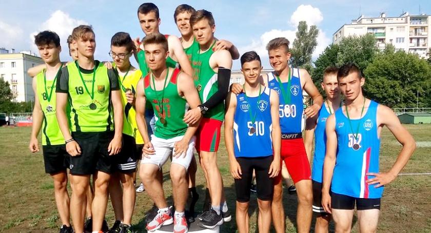 12 medali podczas lekkoatletycznych mistrzostw Mazowsza