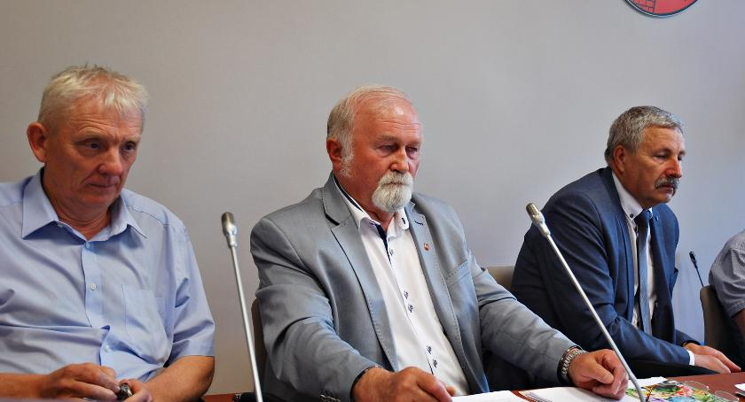 Obradowali nadzwyczajnie w sprawie drogi