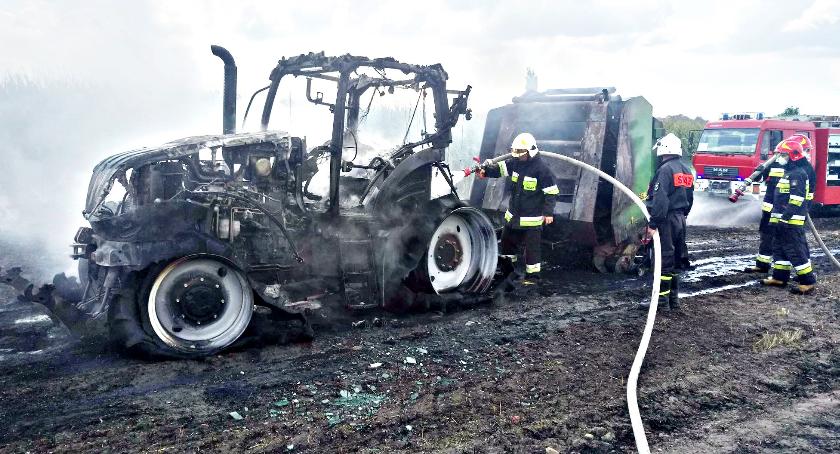 Ogień szaleje na polach, czyli strażackie dni w pigułce