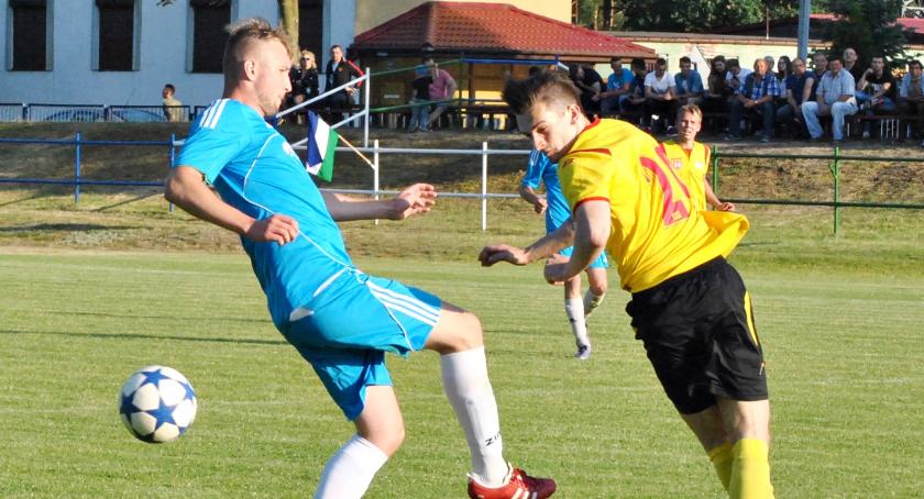 Rozkład jazdy piłkarskiego weekendu – kolejny derby!