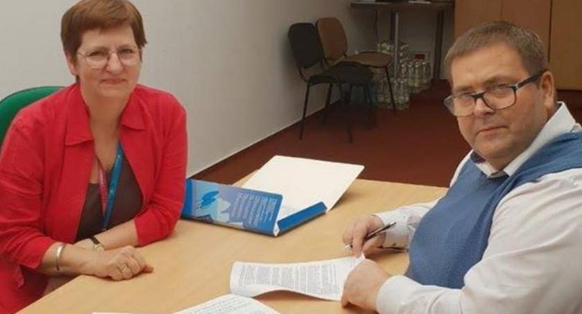 Umowę na dzienne domy pomocy podpisali