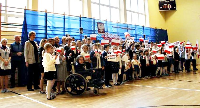 Świętowanie niepodległości - SP Polesie