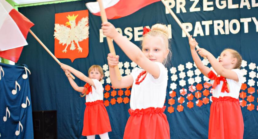 Ziemia Płońska Niepodległej – śpiewają dzieci z Przedszkola nr 3 Płońsk