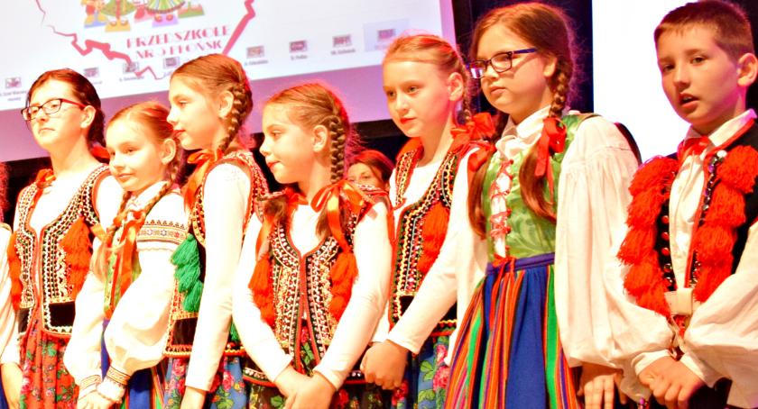 Ziemia Płońska Niepodległej – krakowiaka tańczy Ludowy Zespół Artystyczny Płońsk