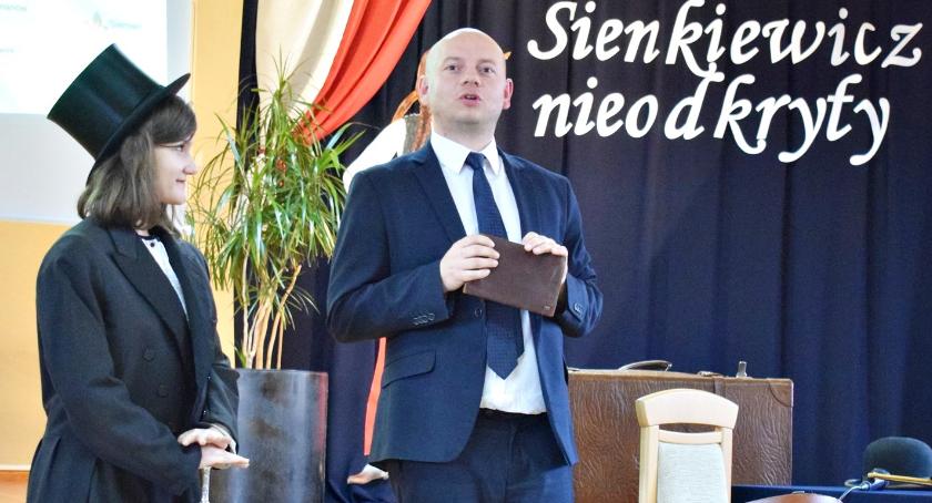 O patronie nieco inaczej, czyli Sienkiewicz nieodkryty