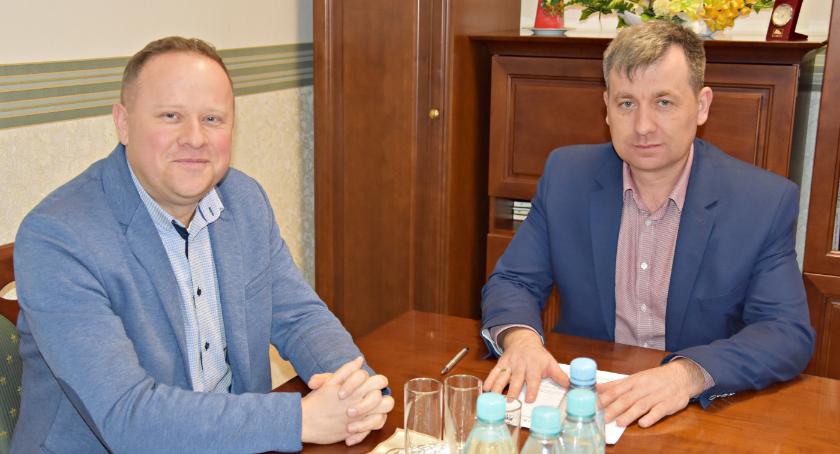 Drogowe spotkanie w starostwie