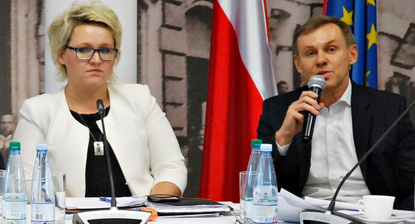 Nabywca terenu po dworcu PKS gościł na sesji