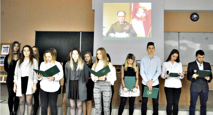 Pamięci ofiar stanu wojennego – dzień refleksji w ZS 1