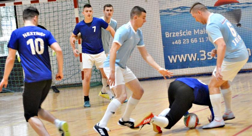 Baboszewska halówka - Tynk Pol powiększył przewagę