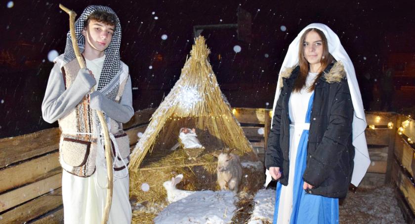 Jasełka, kolędy i żywa szopka w Jońcu