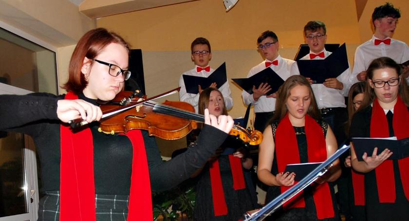 Koncert świąteczny w LO Płońsk - „Gdy śliczna panna” 