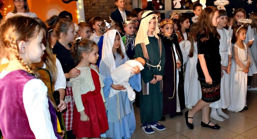 Jasełka w szkole Żywioły - „Bóg się rodzi”