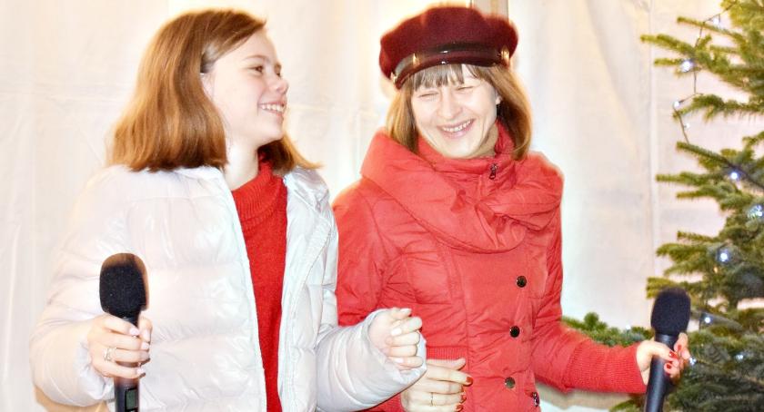 Wigilia miejska w płońskim rynku - „Pójdźmy wszyscy do stajenki”