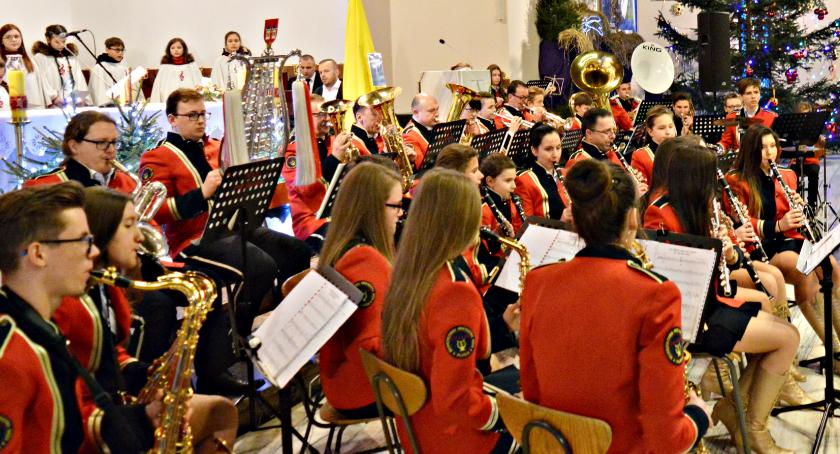 Noworoczny koncert kolęd i pastorałek ze zbiórką dla Elwiry