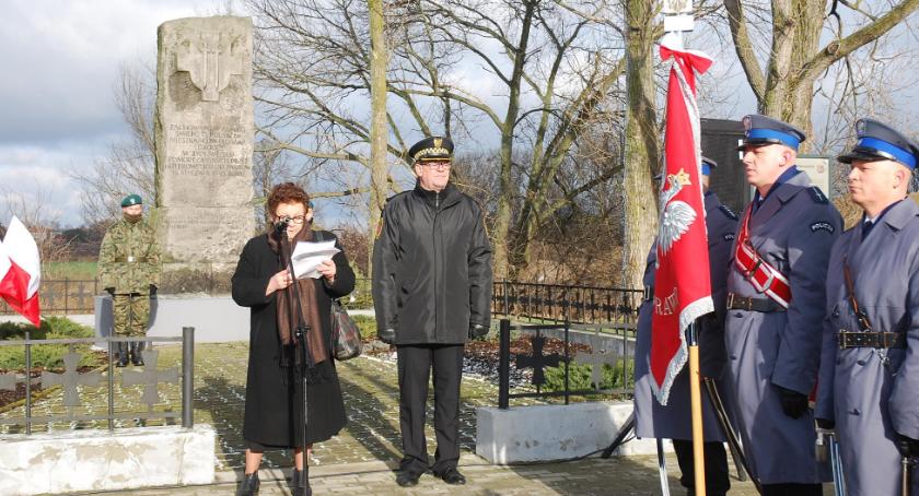 Historia ciągle odkrywana - 74. rocznica zbrodni na Piaskach