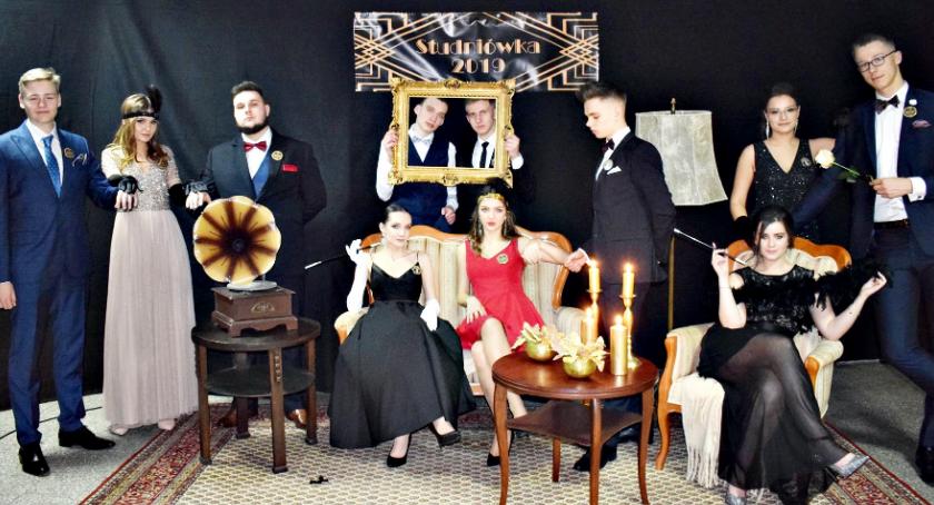 Niech żyje bal - studniówka LO Płońsk w stylu retro
