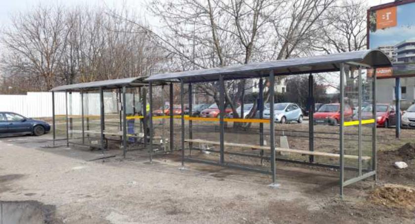 Wiaty dla pasażerów