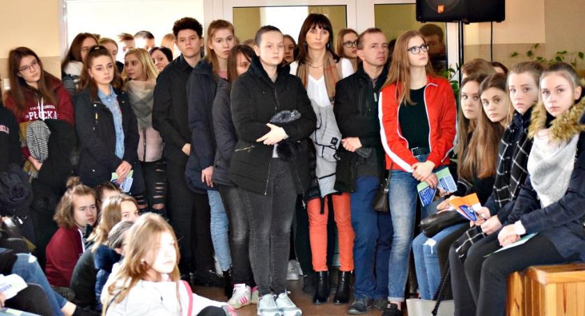 Tłumnie na dniu otwartym w ogólniaku