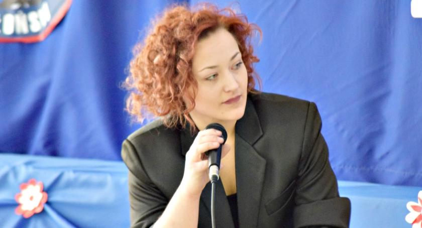 Piosenka obcojęzyczna - śpiewa Aleksandra Sienkiewicz