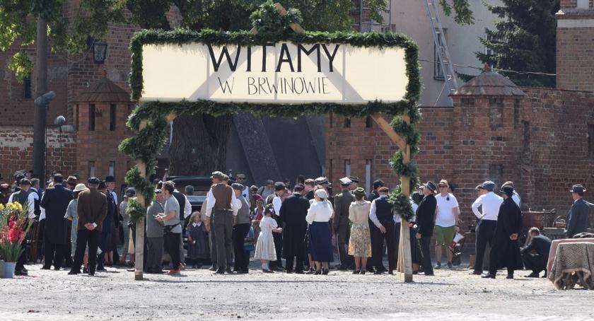 Czy to dzisiaj w serialu „Stulecie Winnych” sceny kręcone w Czerwińsku?