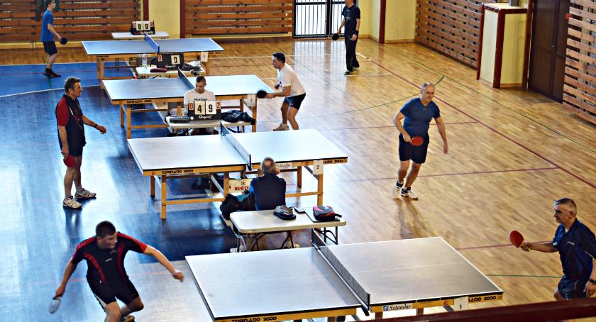 Wojciech Wachol na czele dwóch klasyfikacji rozgrywek tenisa stołowego