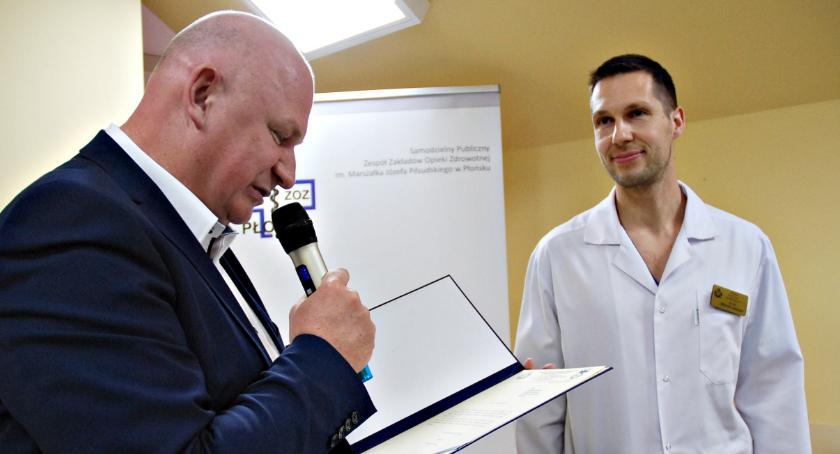 Dyplom od dyrekcji dla ginekologa-sportowca